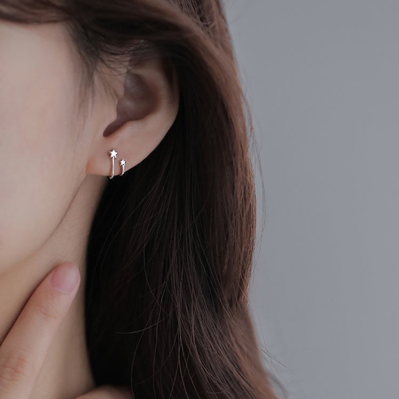 Roselife 1 Pasang Anting Tusuk Silver Wanita Desain Bintang Ganda Gaya Korea