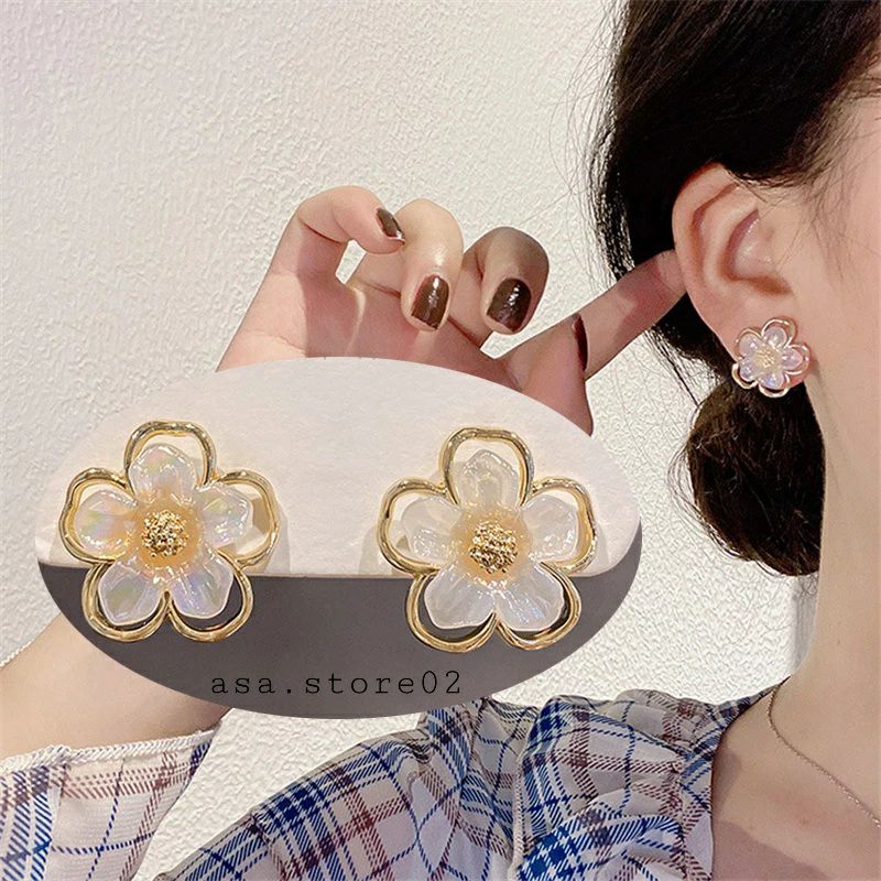 Anting Wanita Tusuk Bunga Lily Anting Wanita Korea/Flash sale