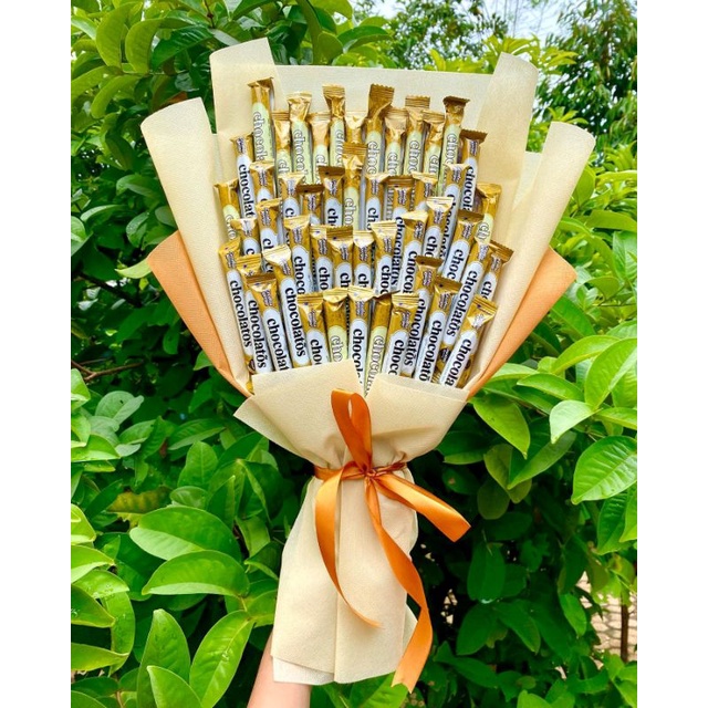

(B) Buket Chocolatos classic Cream gold besar cantik MEWAH ELEGAN SPESIAL/paket/bingkisan Snack Ulang Tahun/Ultah/ Wisuda/Kado/Hadiah