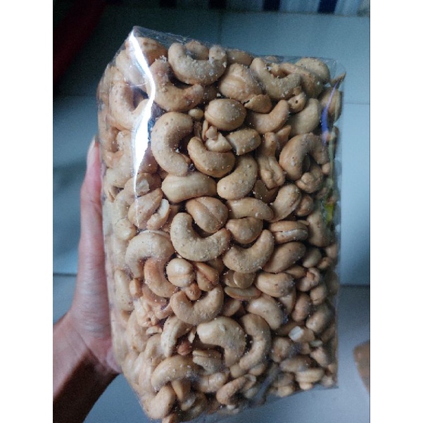 

Kacang Mede Goreng uk. 1 kg