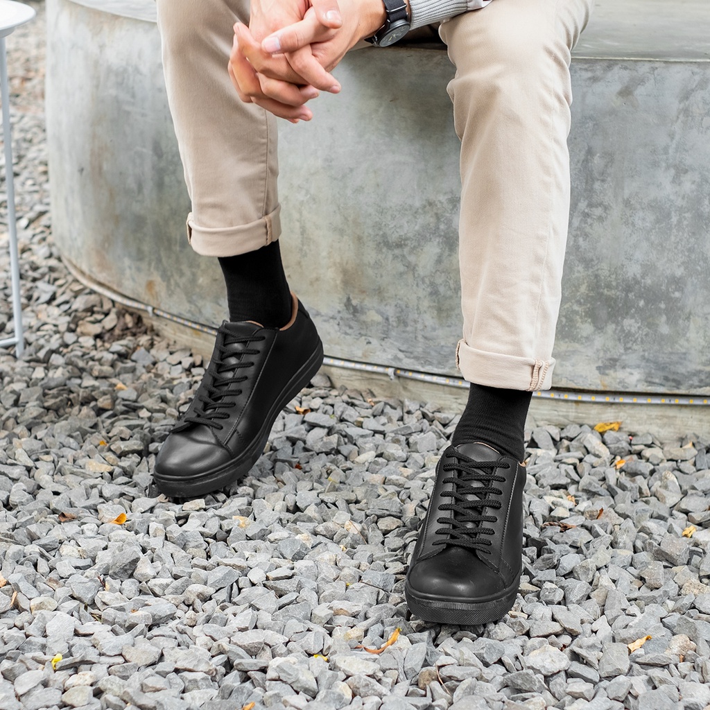 Muzzle Full Black | 36-44 | Sepatu Sneakers Hitam Original Sneaker Casual Sniker Kasual Jalan Pria Wanita Lokal Ori Footwear | FORIND x Lvnatica