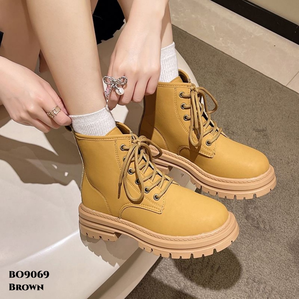 PRF Sepatu Boots Fashion Korea BO9069