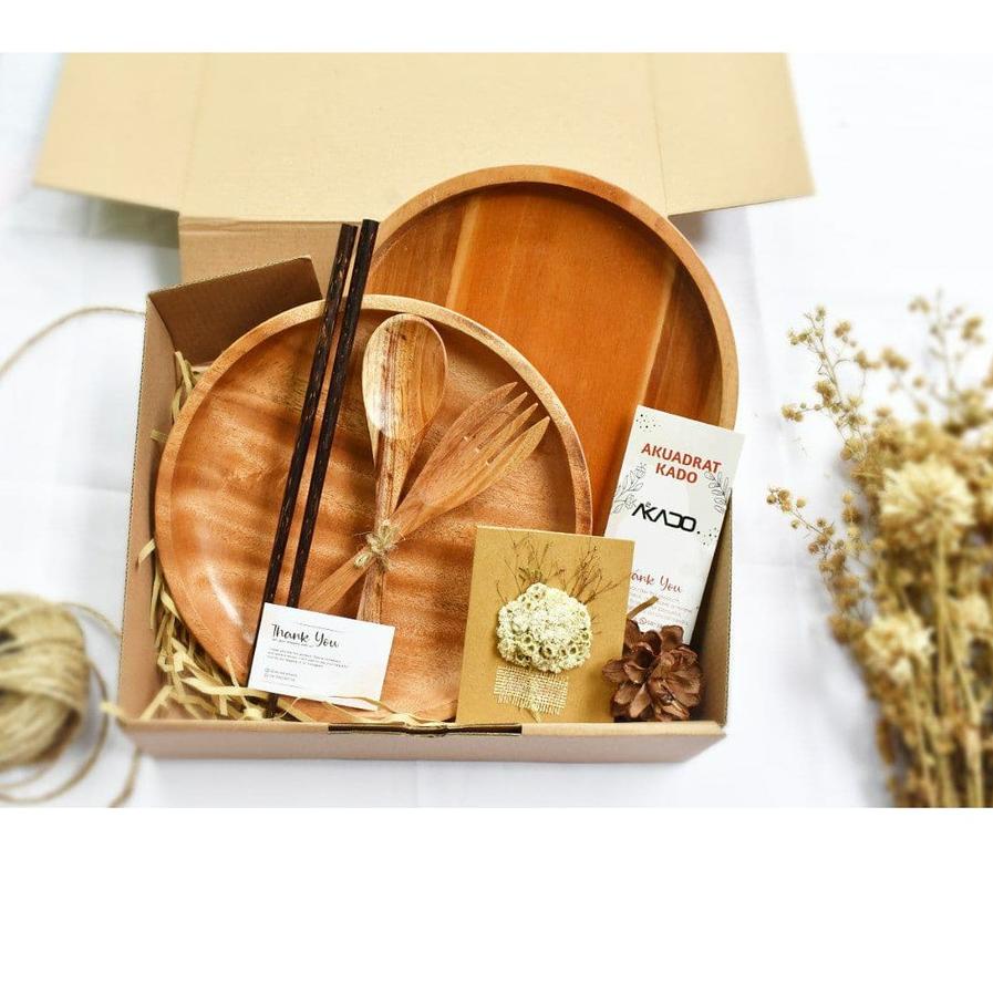 

Bisa COD Lyra Hampers - Alat Makan Kayu (4 pcs) Gift / Parcel / Kado / Hadiah / Souvenir Lebaran Ramadhan Idul Fitri 