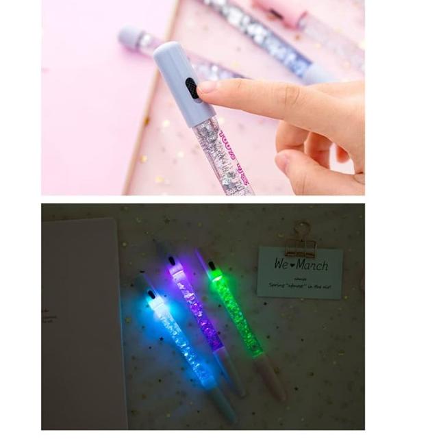 

Lampu Glitter Sparkle Fairy Wand Pulpen Pen Light Souvenir Ultah Anak - Biru ZF9 YG Harga Termurah