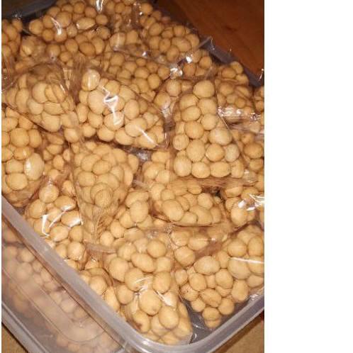 

Pasti Bisaa--Kacang atom oven/Kacang Telur Medan/Kacang goreng(kacang tanah)isi 20 bungkus