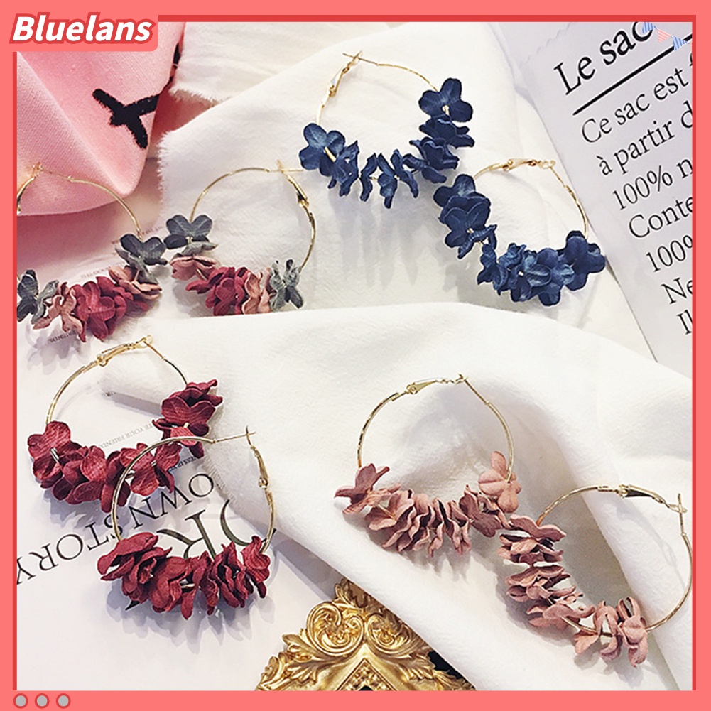 Bluelans Anting Hoop Bentuk Bulat Motif Bunga Kering Bahan Metal Untuk Wanita