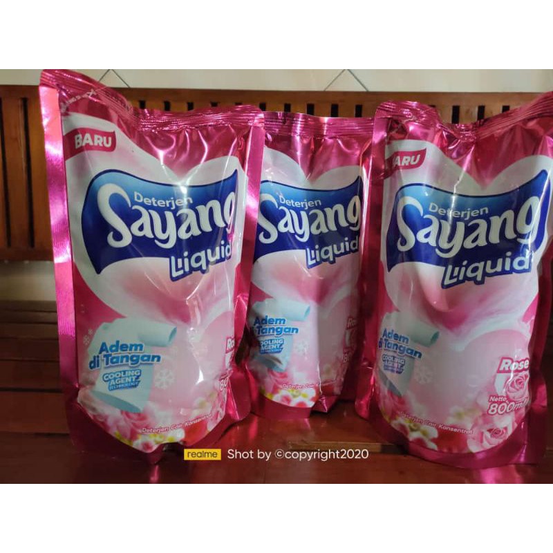 DETERGEN CAIR SAYANG