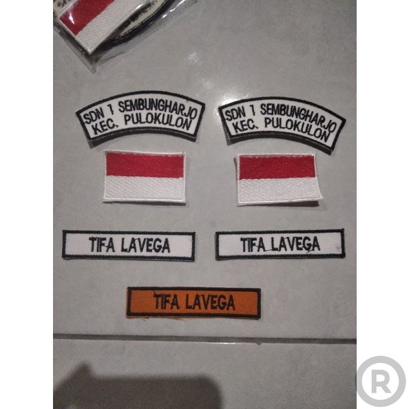 

nama bordir/Bordir nama/lokasi sekolah/bendera set Bordir Nama Custom