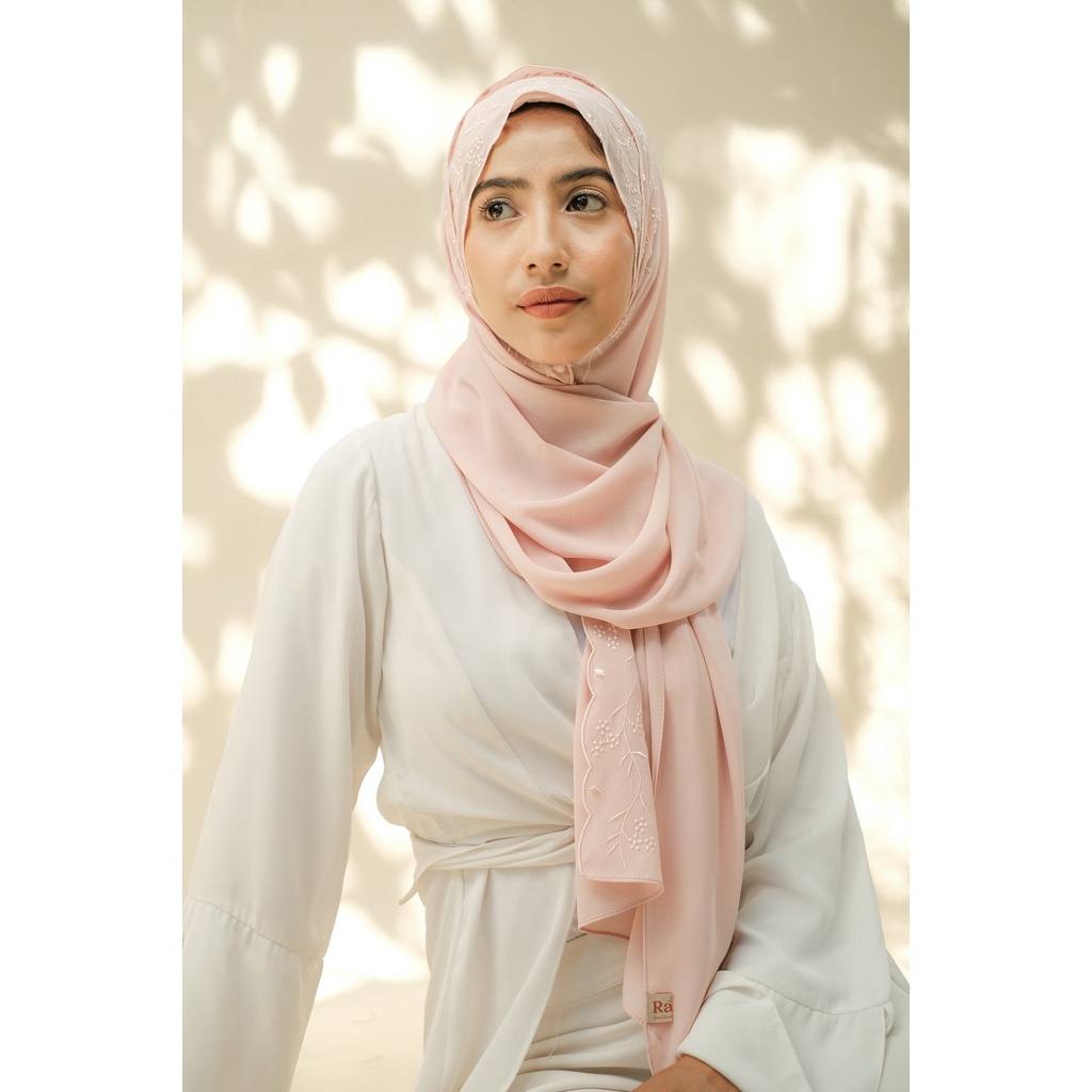 RATU Embroidery HIjab Shawl - Hanna - Blush Pink