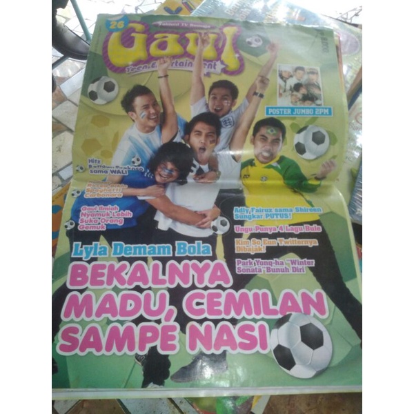 Tabloid Gaul + poster jumbo 2PM