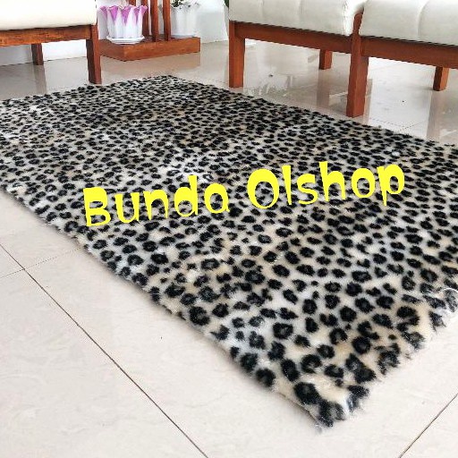 Karpet Bulu Motif Dalmation / Kain Bulu Motif Putih Hitam / Alas Kain(V5R5) Karpet Bulu Jumbo Karpet