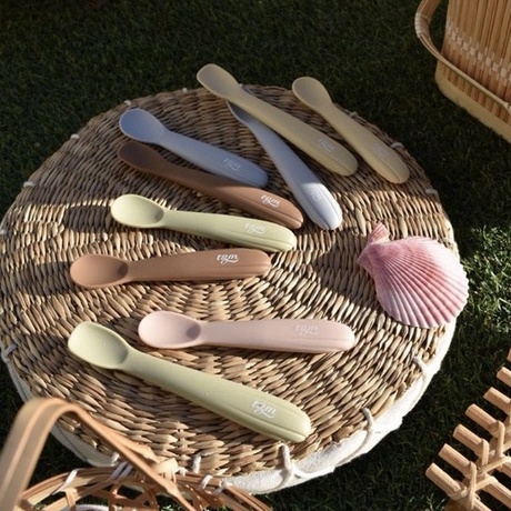 TGM Silicone Seashell Baby Spoon Set With Case - Set Of 2 Sendok Bayi MPASI Sendik Silicone Training