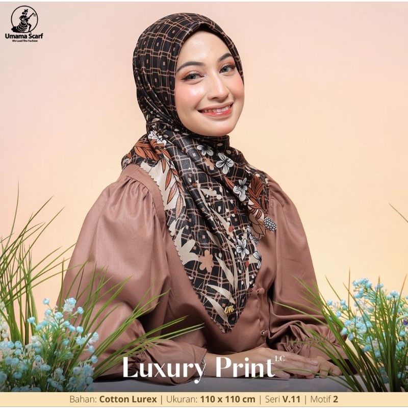 LUXURY PRINT MOTIF LC METAL LOGO BY UMAMA SCARF