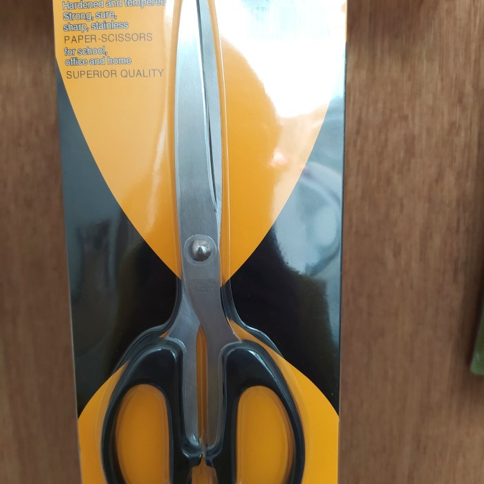 

Aman Gunting Kecil Kenko Sc-838N Terlaris