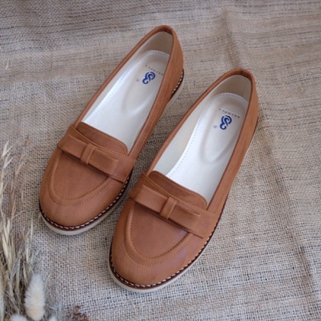 [SIAP KIRIM] BRShoes3 Tan Sepatu Kerja Casual Flat Wanita