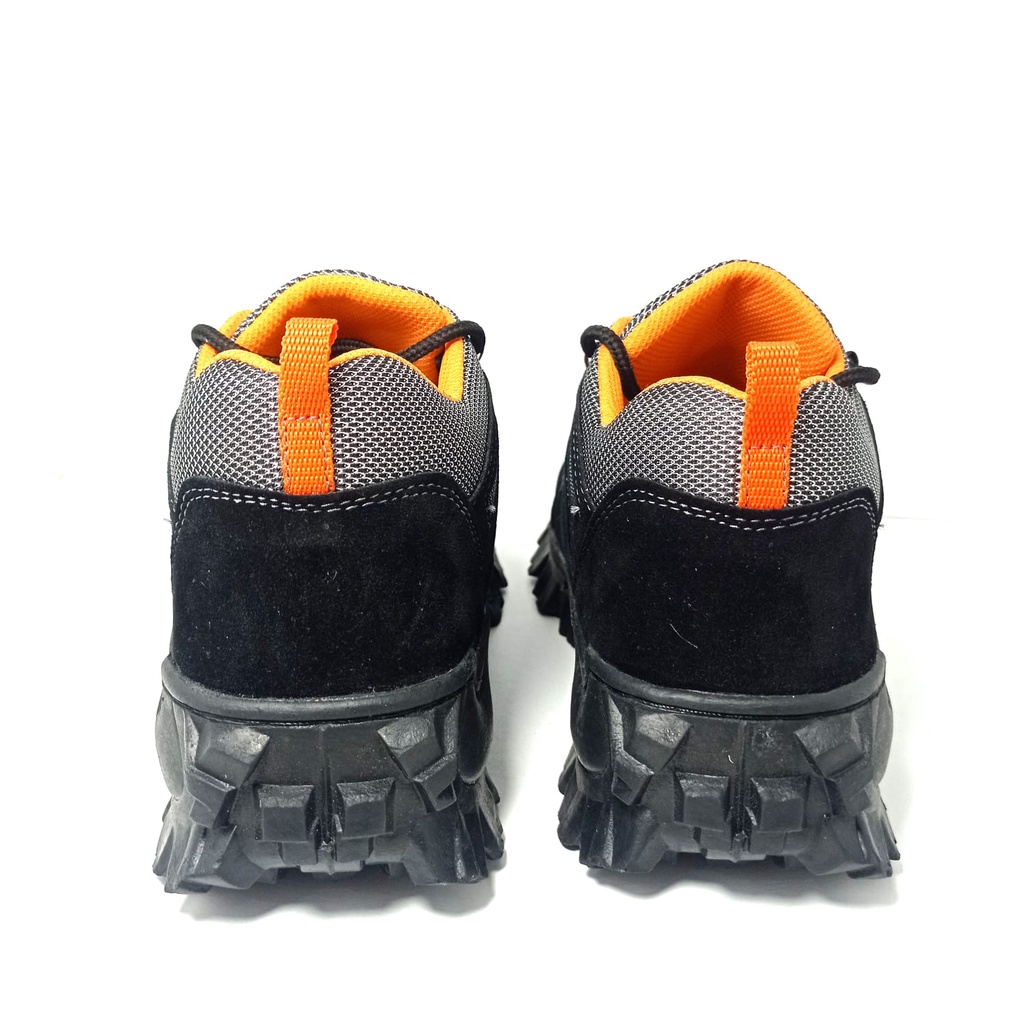 Alvarisstuff Cyber - Sepatu Safety Boots Pria Ujung Besi