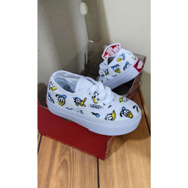 Sepatu Vans Autentik Donal bebek murah warna putih dan hitam lucu imut dan kece