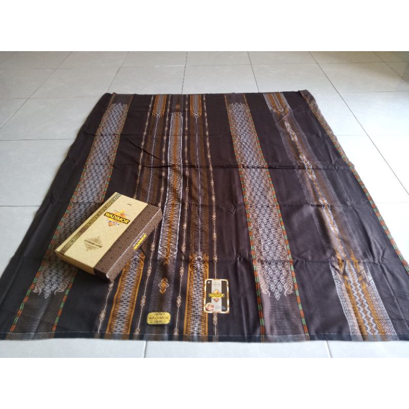 SARUNG WADIMOR JAQUARD ANTIK