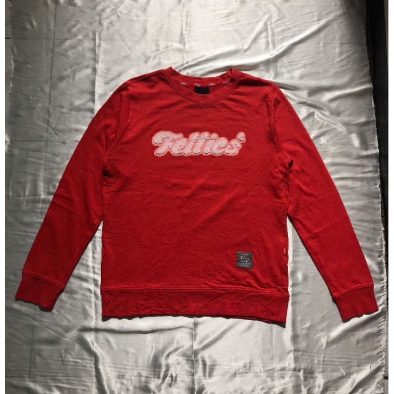 Crewneck Feltics Merah(Second Brand)