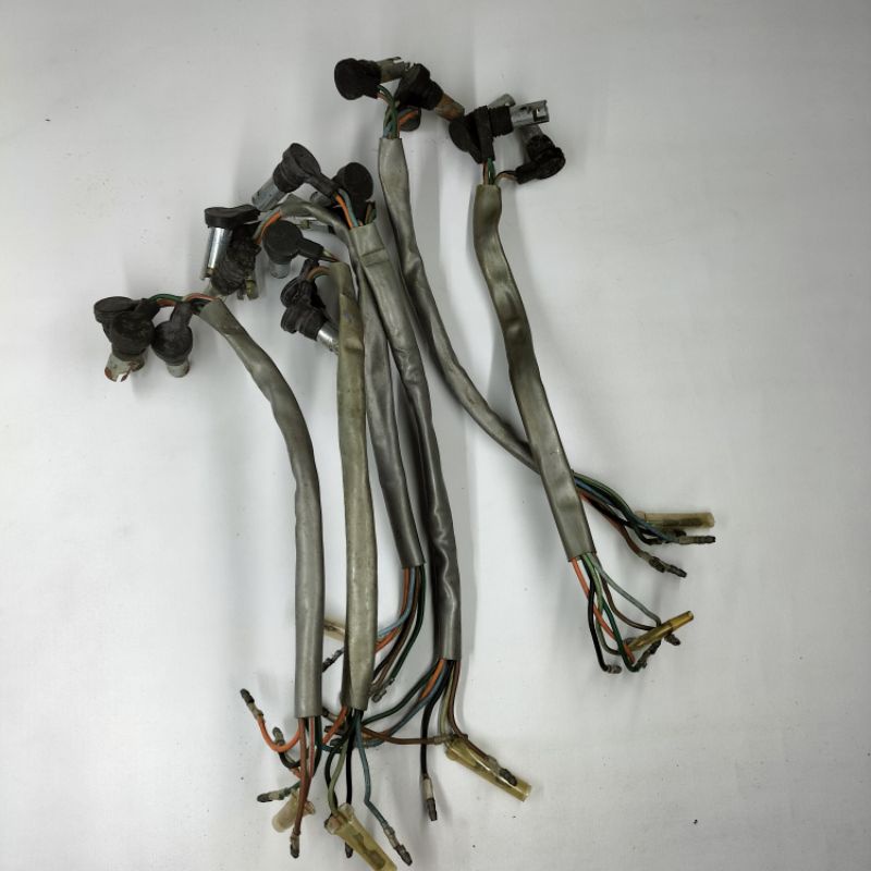 FITING DOP SOKET SPEEDOMETER CB100 CB125 ORIGINAL