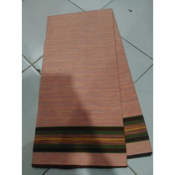 KAIN TENUN LURIK JAWA TENGAH KOMBINASI GERIMIS TUMPAL