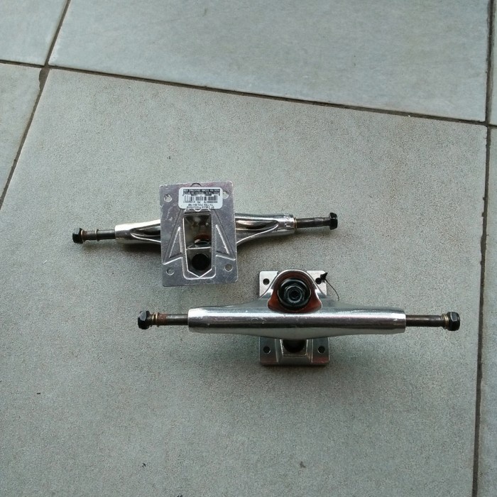 Roda Truck Skateboard Thunder Trucks Polished Hi Size 148