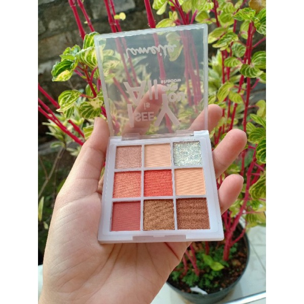 Eyeshadow Lameila
