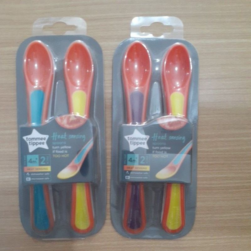 Tommee Tipppe Heat Sensing Spoon/ Sendok Sensor Panas Bayi