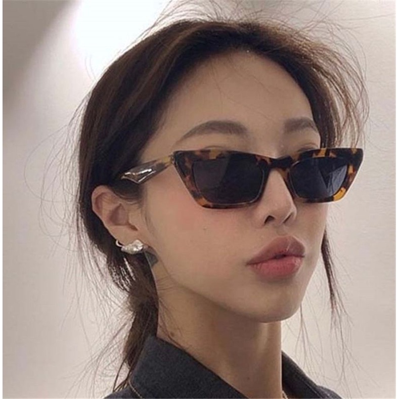 Kacamata Hitam Sunglasses Anti Radiasi UV Fashion Gaya Korea