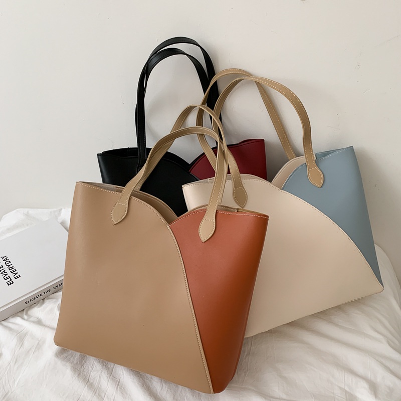 PROMO SALE 10.10 - TOTEBAG KULIT UKURAN 30x10x27 CM BERBAHAN KULIT SINTETIS IMPORT BANDUNG | TOTEBAG BESAR UNTUK WANITA KERJA/KULIAH | TOTEBAG DUA WARNA | TOTEBAG IMPORT | TOTEBAG PRIA/WANITA | TOTEBAG KULIT TEBAL | TOTEBAG COKLAT | TOTEBAG CREAM/HITAM
