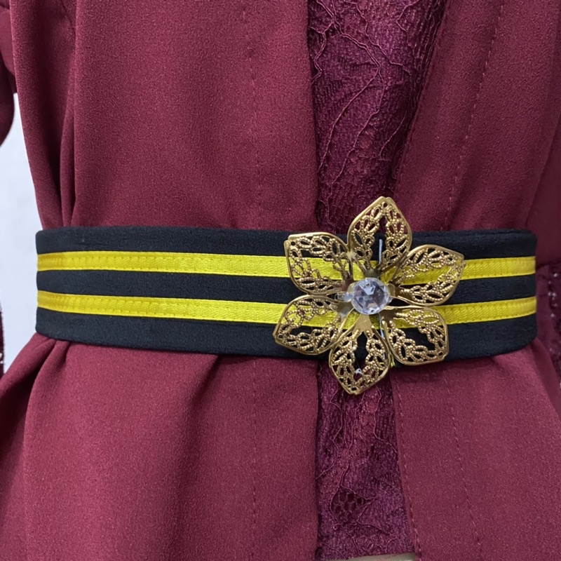 Selendang obi aksesoris pakaian tradisional