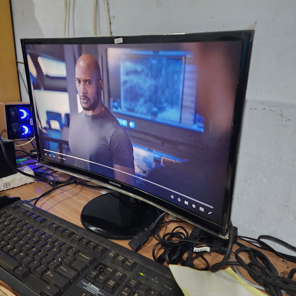 Jual Monitor Led 24 inch Samsung Curved Monitor Led Layar Cekung 24