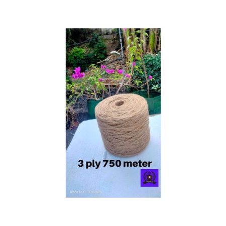 

tali goni 3 PLY berbentuk tabung dan panjang 750 meter , untuk tali undangan dengan kualitas terbaik