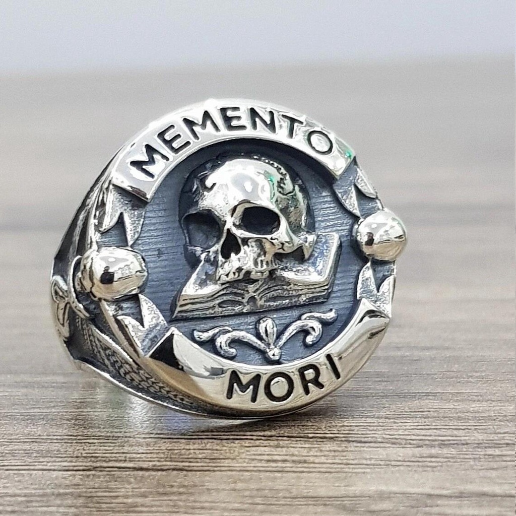 Cincin Desain Tengkorak Bahan alloy Gaya Eropa Amerika Untuk unisex