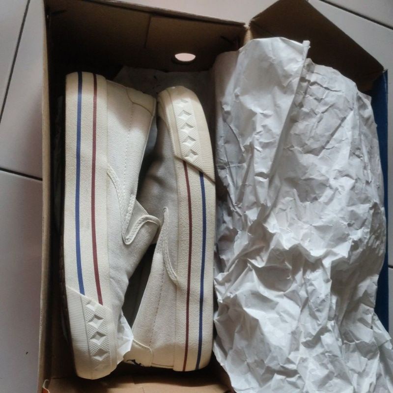 Compass Slip-On Retrograde Uk40