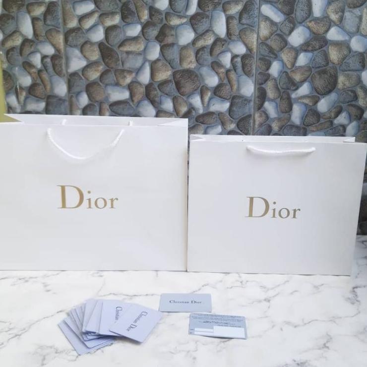 

G07 Paperbag DR Gold Size Besar Kotak Sepatu Kartu Sertifikat Branded Terkenal❇ (Bayar Di Tempat)Dijual murah ☇