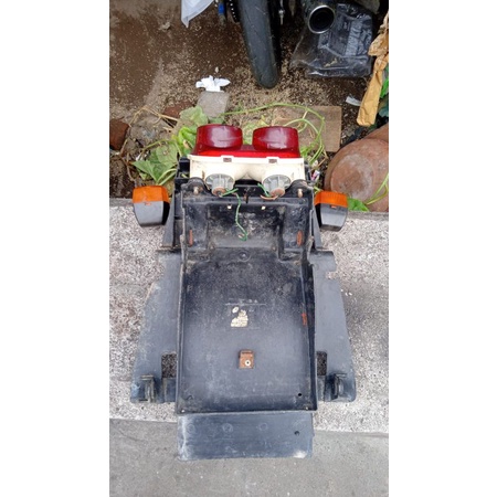 stopan Belakang CBR 400 Riting sen  Belakang CBR 400 original
