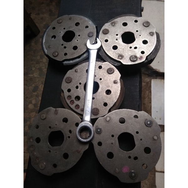 tatakan kampas ganda Hayate