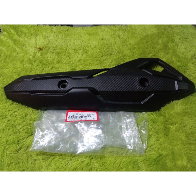 PELINDUNG KNALPOT TUTUP TAMENG COVER KNALPOT AIRBLADE CARBON ORIGINAL HONDA VIETNAM PNP VARIO 125 150 PCX LOKAL 150 COVER TUTUP TAMENG KNALPOT AIRBLADE VARIO 125 150 160 ABS CBS PCX CBU AIR BLADE VIETNAM grtrs-4
