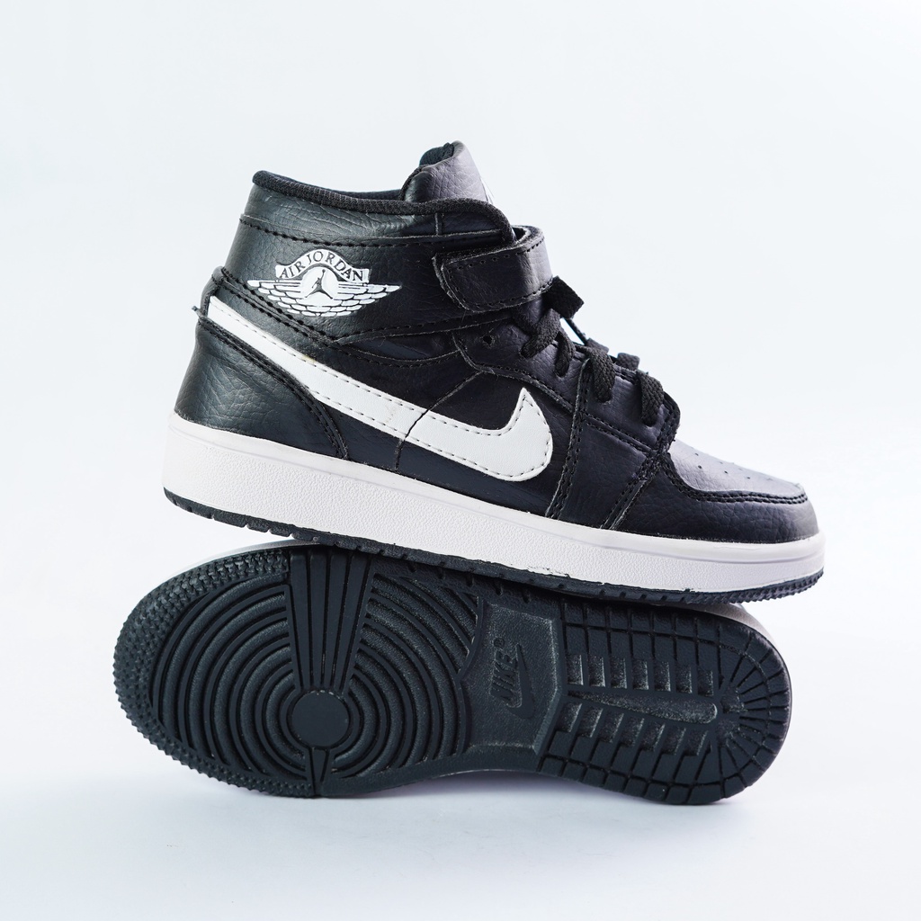 Sepatu anak laki laki sepatu anak anak sneakers anak sepatu nike air jordan anak kado kids kaos kaki