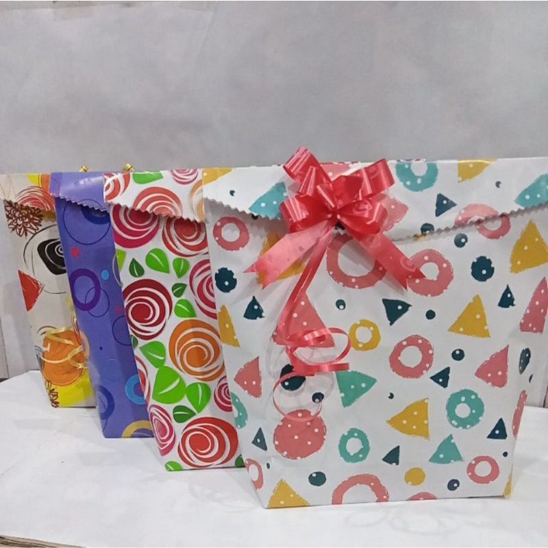 

kantong kado instan ukuran sedang