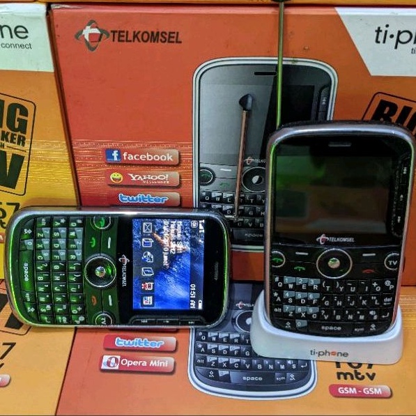 Handphone TV Ti.phone T67 BISA TV dan Radio Tanpa kuota