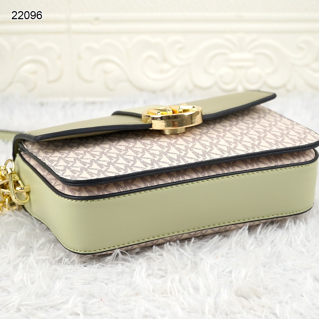 BAG Carmen Flap Crossbody 22096