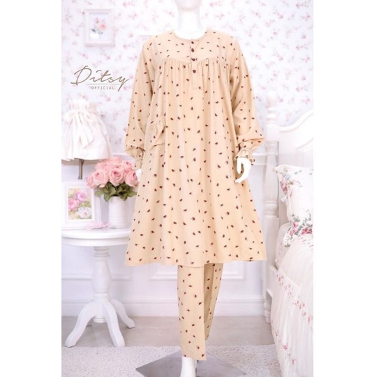 SUNNY PAJAMAS XL edisi Ditsy Oktober 2022