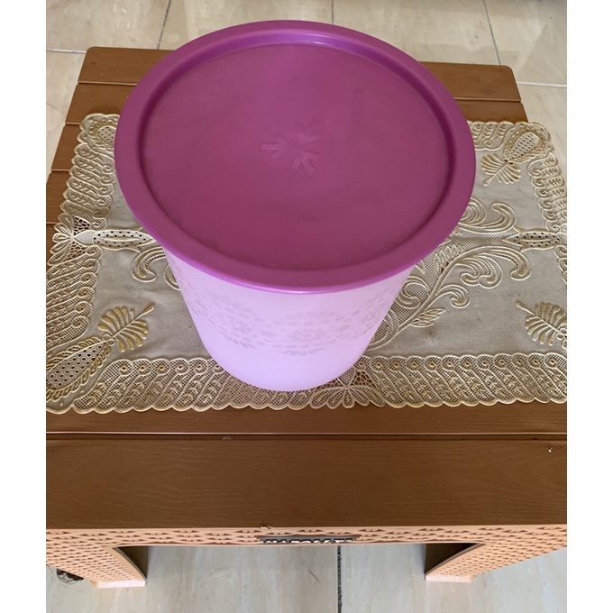 Tupperware medium mosaic canister