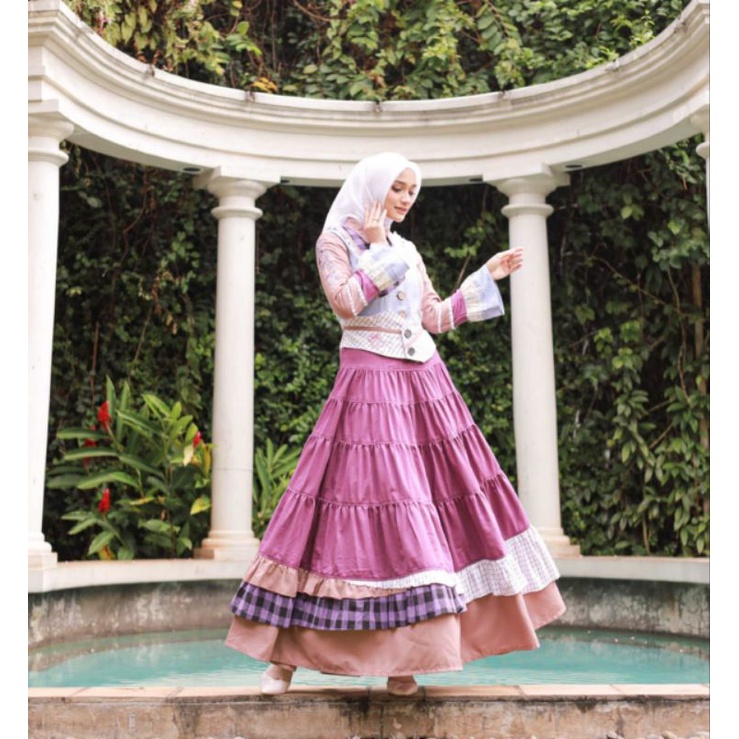 GAMIS TUNEECA EDP HUDIYA  LILAC EXCLUSIVE EDP 2022010