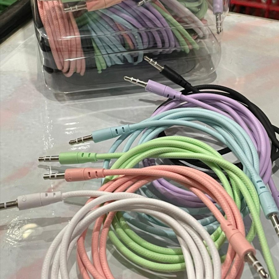 Kabel AUX MACARON AUDIO Jack 1in1 untuk Handphone/komputer ke speaker