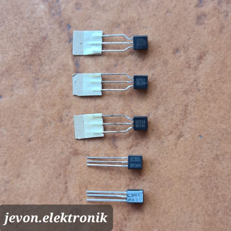 IC Transistor BC556 BC557 BC558 BC559 BC560 Original BC 556 557 558 559 560 Asli