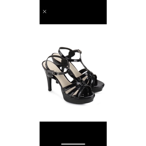 nicholas edison heels caroline black