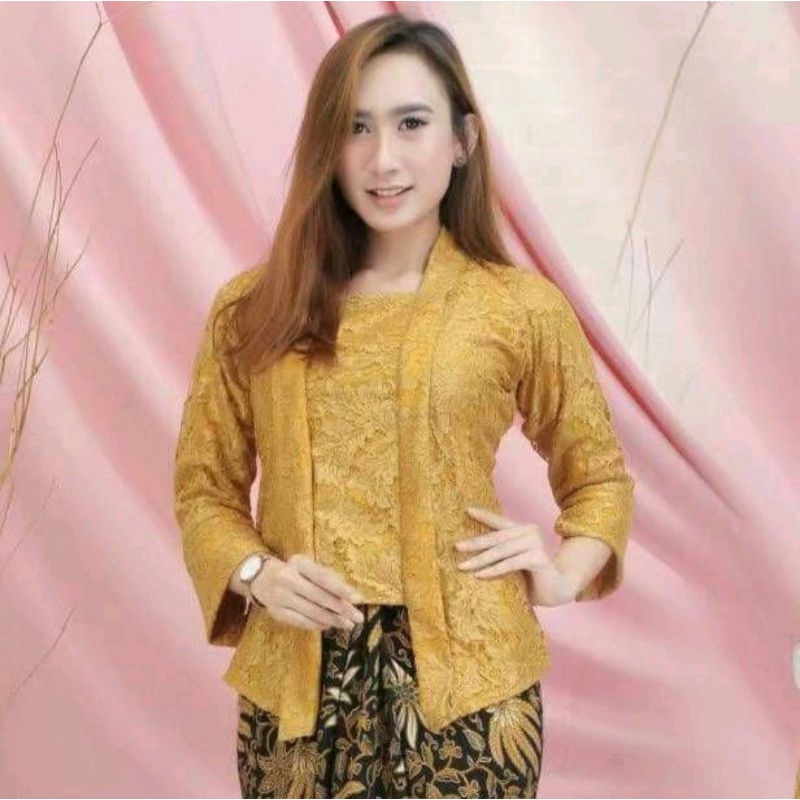 Atasan Kebaya Kutu Baru  Pendek / Atasan Kebaya Brokat Modern / Kebaya Brukat Kutubaru Pendek  / Ata